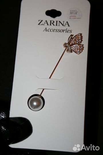 Брошь Zarina