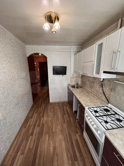 3-к. квартира, 63 м², 1/9 эт.
