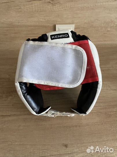 Кимоно, шлем, жилет для спаринга, щитки, пояс