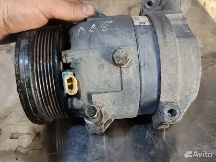 Компрессор кондиционера Шевролле Лачетти