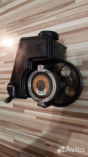 Насос гур peugeot partner 2010г M59 1,4L оригинал