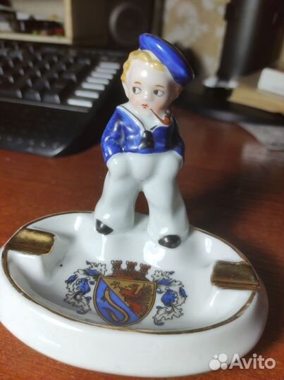 Фарфоровая статуэтка пепельница Моряк германия