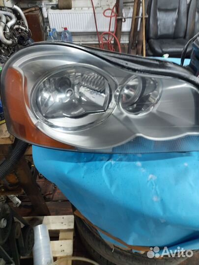 Фара левая вольво хс90