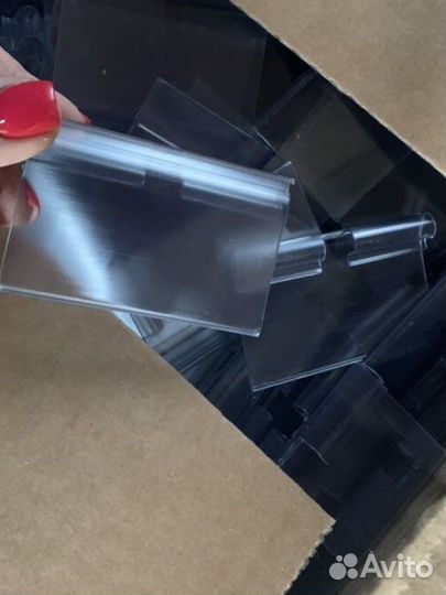 Ценникодержатель откидной на крючок