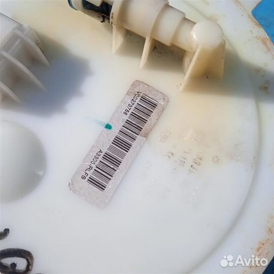 Насос топливный в сборе с колбой Opel Astra H (20