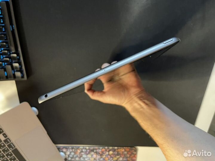 iPad 7 128gb wifi + Pencil + Чехол