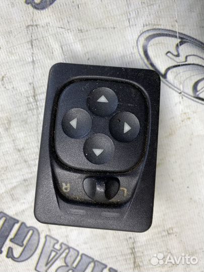 Переключатель регулировки зеркала chevrolet niva