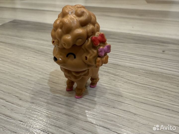 Barbie extra в радужном пальто