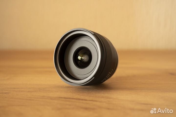 Объектив Tamron 20mm f/2.8 для Sony FE