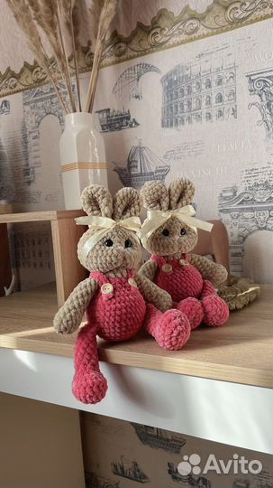 Вязаные игрушки зайка