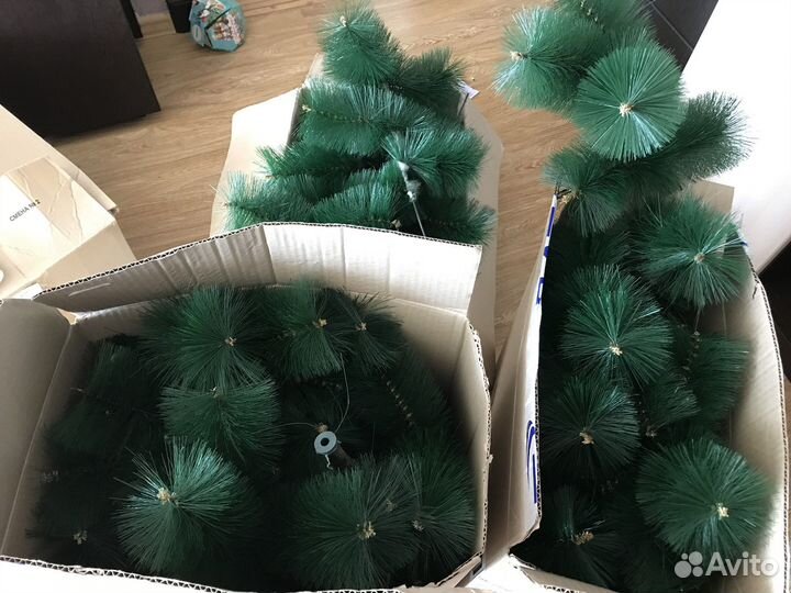 Елочные игрушки,елка новогодняя