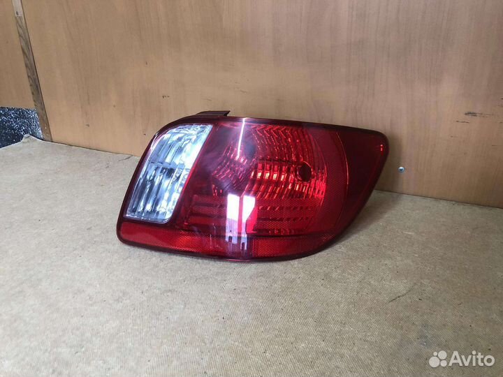 Фонарь правый Kia Rio 2 (05-11г)