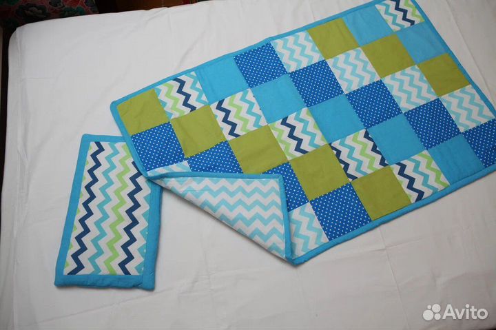 Детское одеяло и подушка в стиле печворк