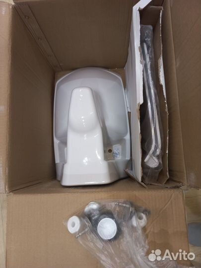 Унитаз подвесной безободковый cersanit