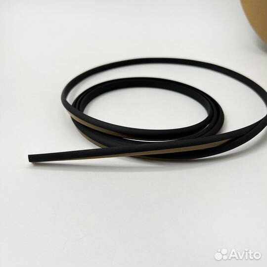 Резинка уплотнительная для тюнинга черная(1м)