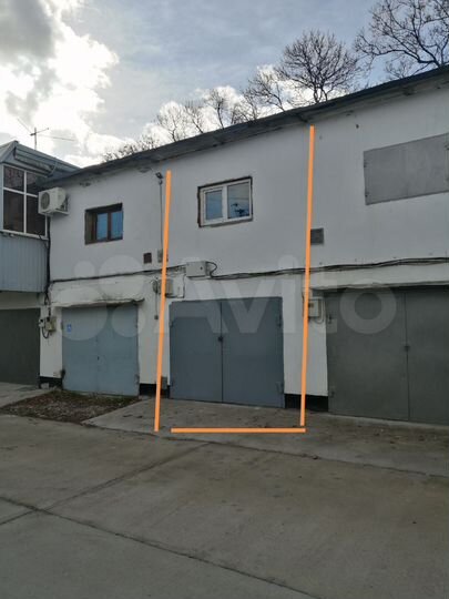 Гараж, > 30 м²
