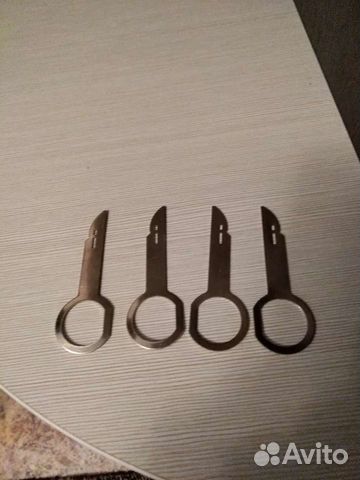 Ключи для снятия магнитолы