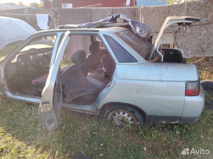 ВАЗ 2110 1.5 МТ, 2003, битый, 140 000 км