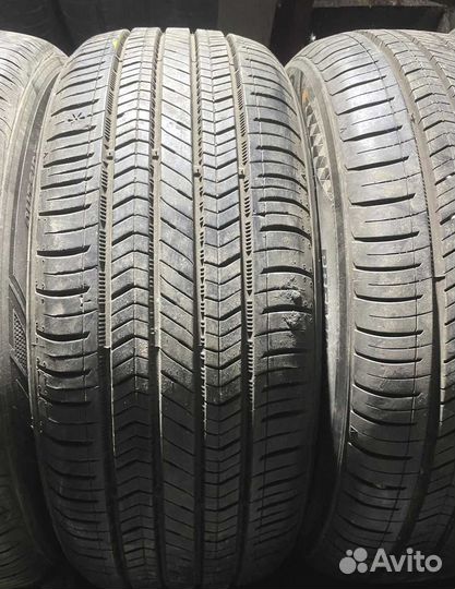 Kumho Solus TA51 215/55 R17 94R