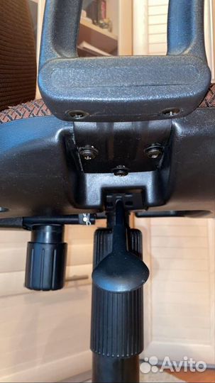 Компьютерное кресло