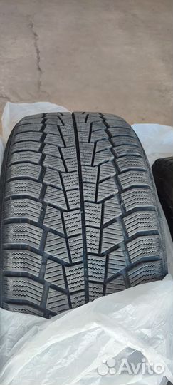 Gislaved Frost 225/40 R18