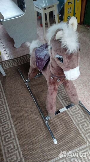 Качалка лошадь