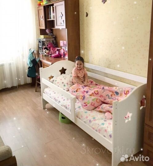Кровать детская из массива