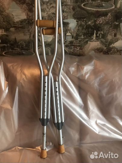 Костыли подмышечные