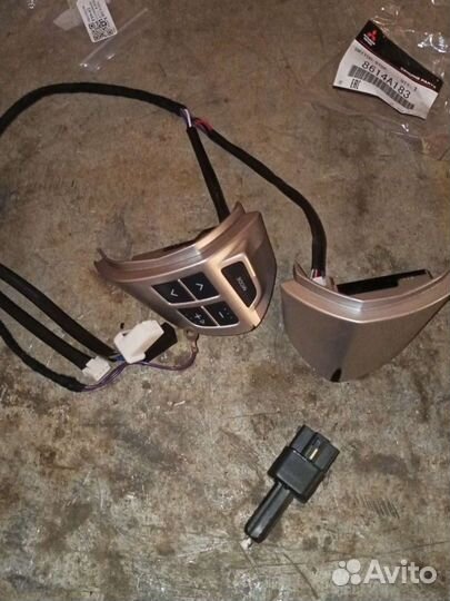 Кнопки на руль lancer 10