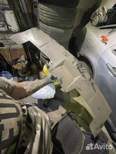 Козырек на tahoe