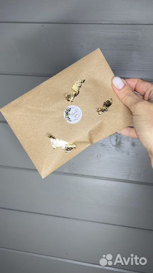Крафт конверт со свечей из натурального воска