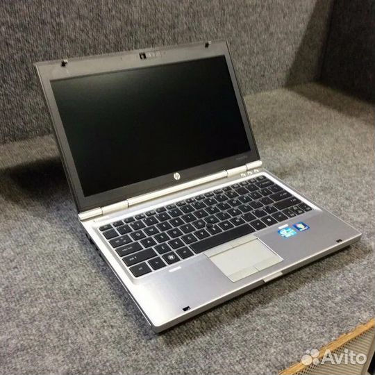 HP elitebook 2560p i5 2450m,hd graphics 3000