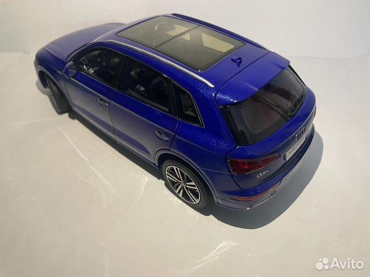 Audi Q5 1:18