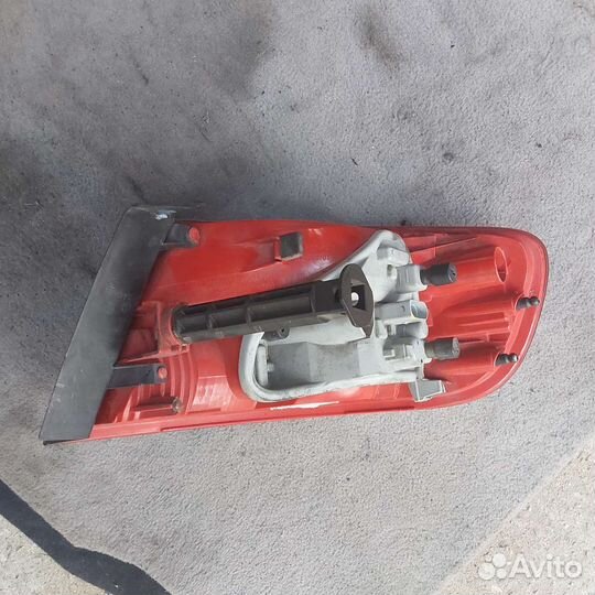 Audi A4 B8 задний левый фонарь 2008г