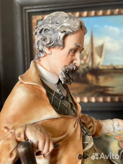 Старинная Статуэтка фарфор Capodimonte Италия