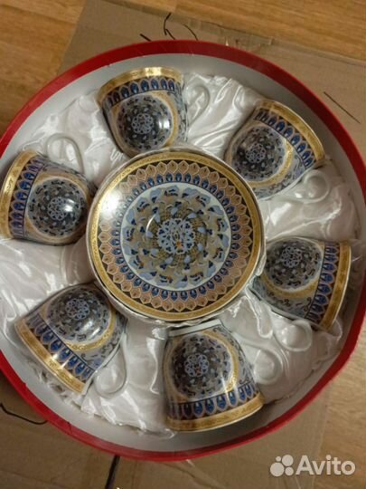 Набор столовой посуды (чайный сервиз)