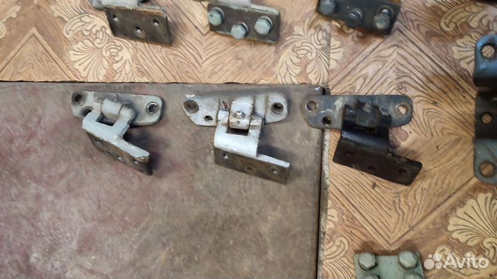 Газ 21 петли дверей