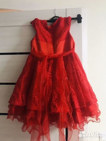 Платье нарядное 5-7 лет