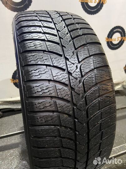 Kumho I'Zen KW22 215/50 R17 95H
