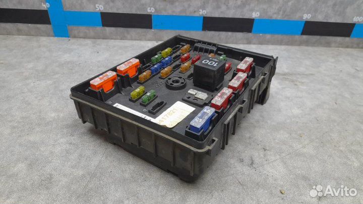 Блок предохранителей Volkswagen Passat B6 2.0 cbab