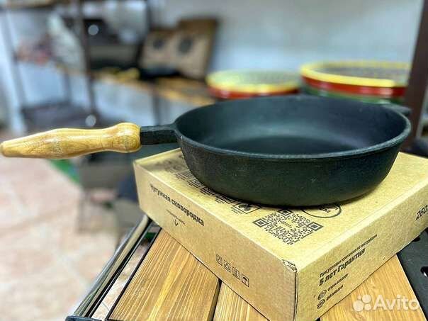 Чугунная сковорода