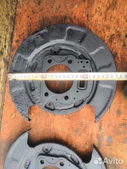 Защитный кожух тормозного диска hyundai sonata nf