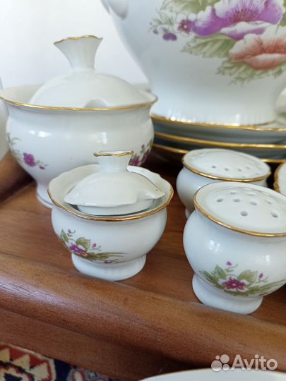 Набор столовой посуды