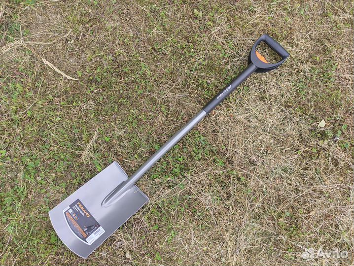 Лопата штыковая телескоп. SmartFit Fiskars