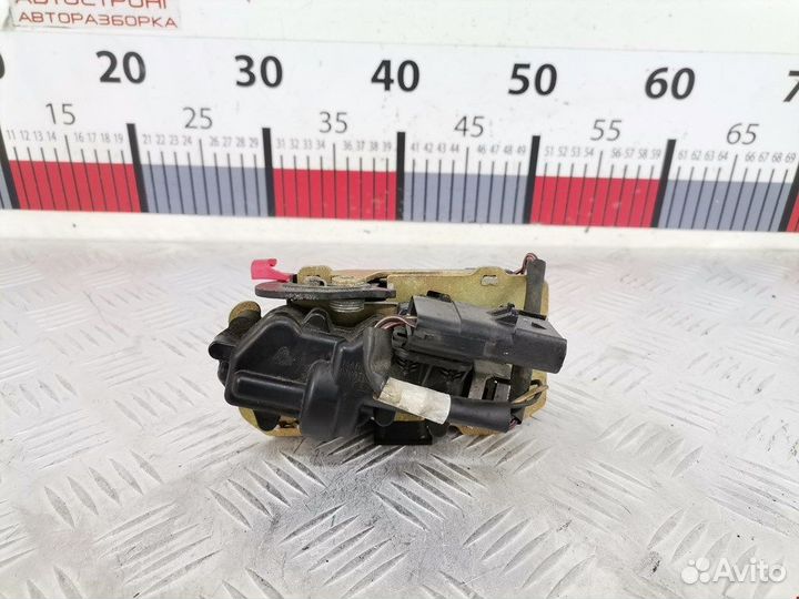 Замок крышки багажника для Chrysler Voyager 4