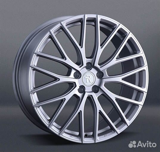 Replay V82 : 8x18 5*108 Et:42,5 Dia:63,3 MGM