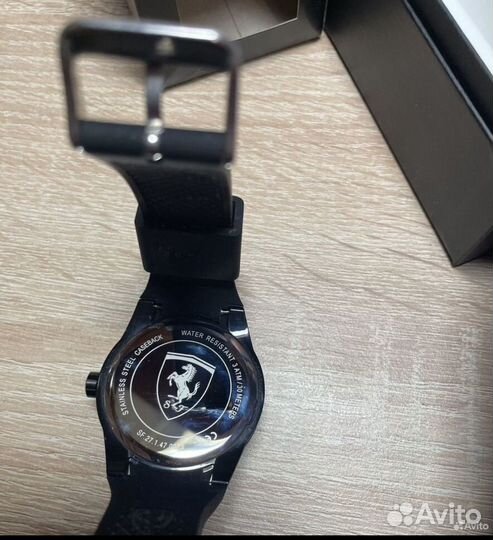 Часы Ferrari Scuderia