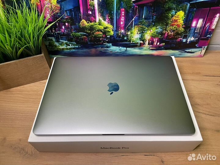 Macbook Pro 15 2019 i7 16gb Шикарный