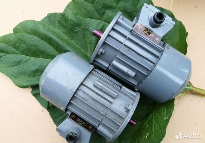 Электродвигатель асинхронный новый 0,37кВт 1380об