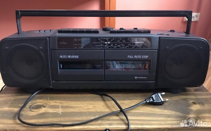 Двух Кассетная магнитола Hitachi TRK-W360E